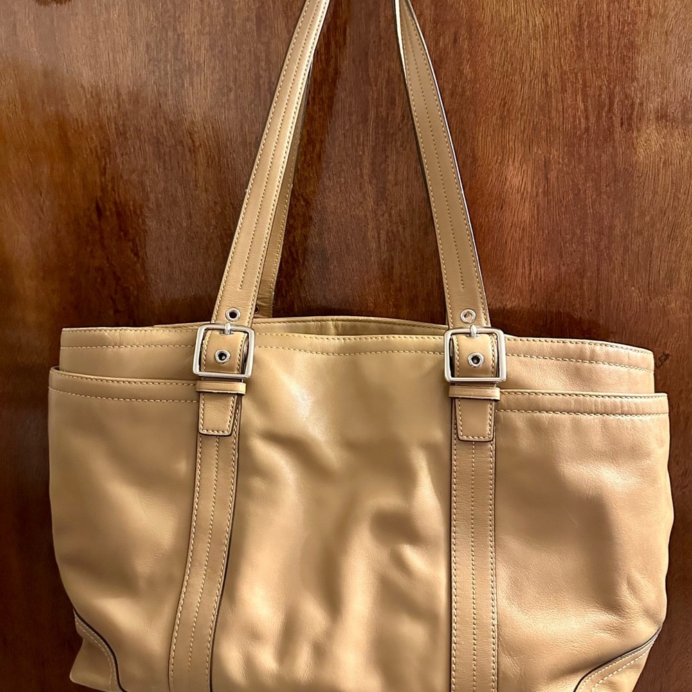 Coach Tan Leather Tote Bag with Adjustable Straps
